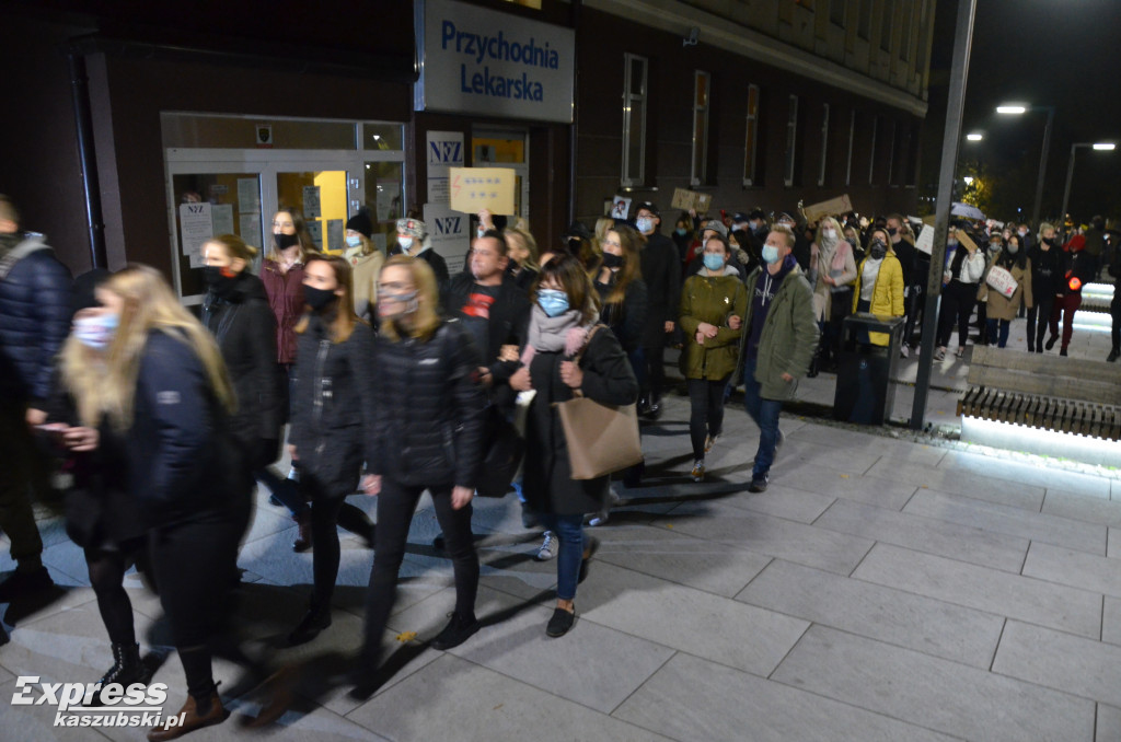 Kartuzy. Protest przeciwko zaostrzeniu prawa do aborcji