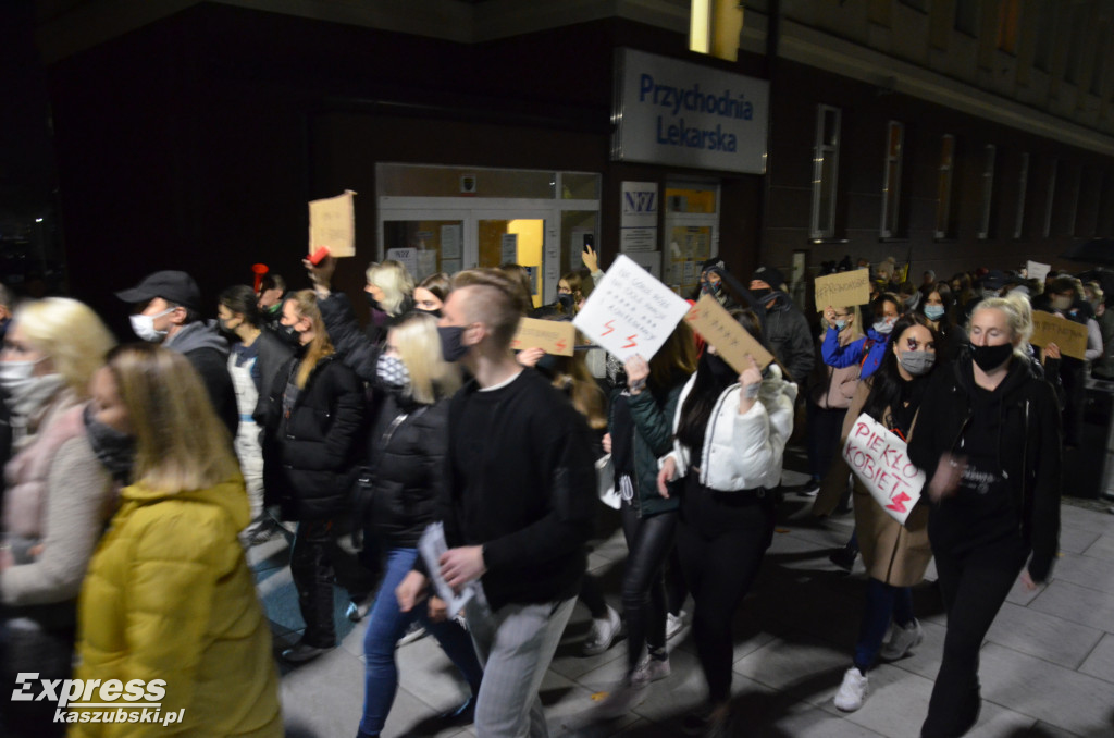 Kartuzy. Protest przeciwko zaostrzeniu prawa do aborcji