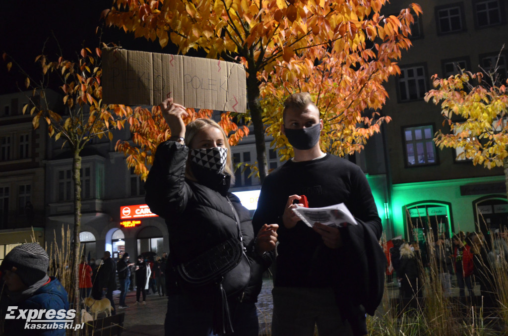 Kartuzy. Protest przeciwko zaostrzeniu prawa do aborcji