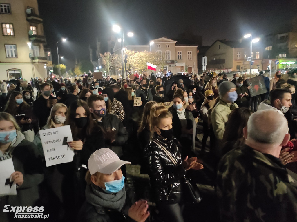 Kartuzy. Protest przeciwko zaostrzeniu prawa do aborcji