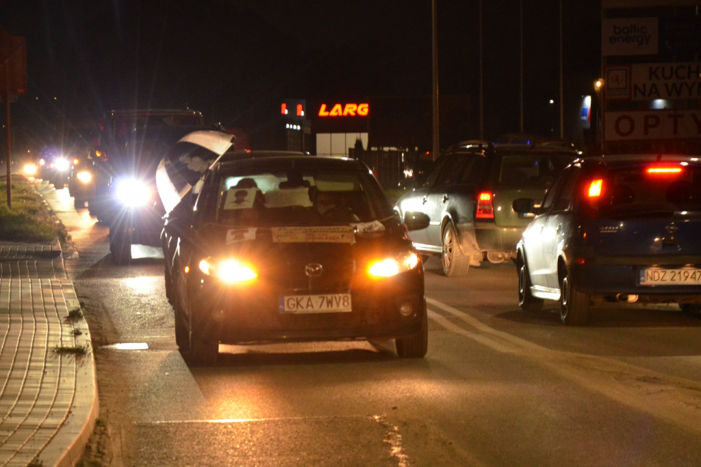Samochodowy strajk kobiet w Baninie