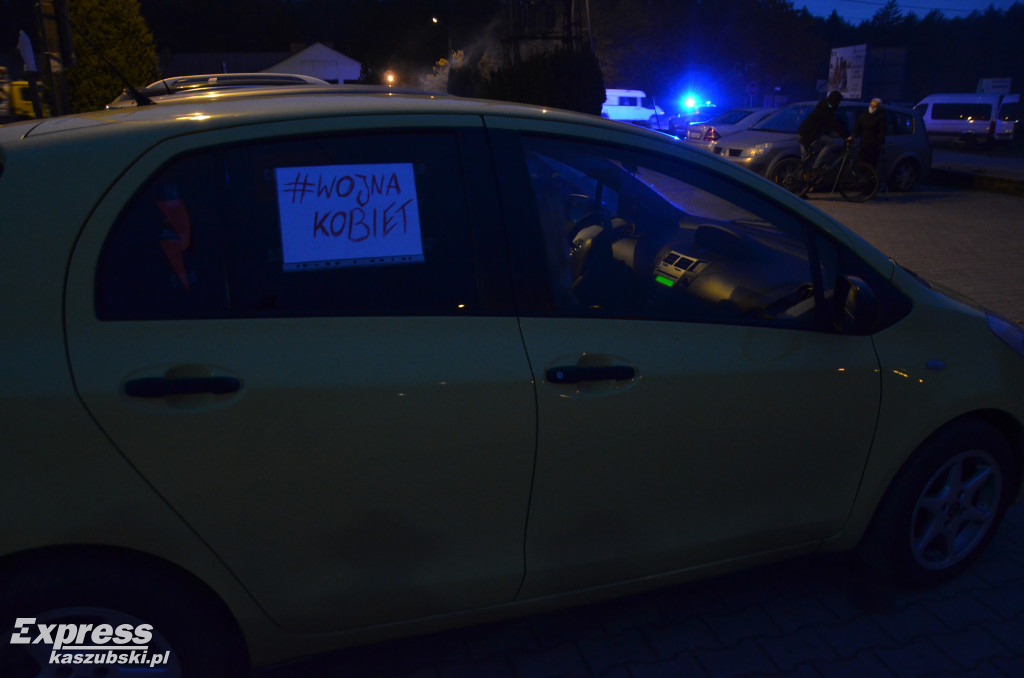 Samochodowy strajk kobiet w Baninie