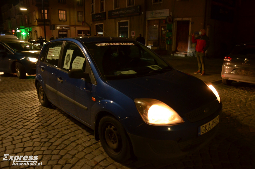Kartuzy. Pieszy i samochodowy strajk kobiet