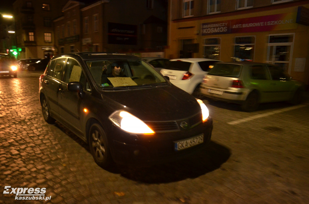 Kartuzy. Pieszy i samochodowy strajk kobiet