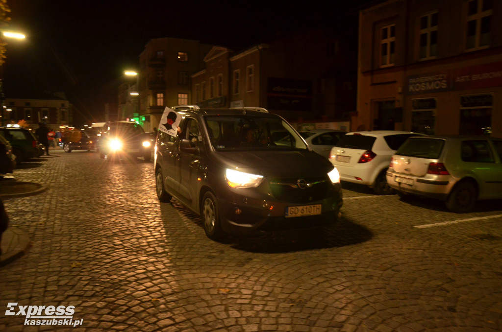 Kartuzy. Pieszy i samochodowy strajk kobiet