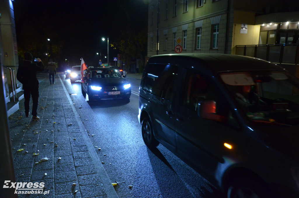 Kartuzy. Pieszy i samochodowy strajk kobiet