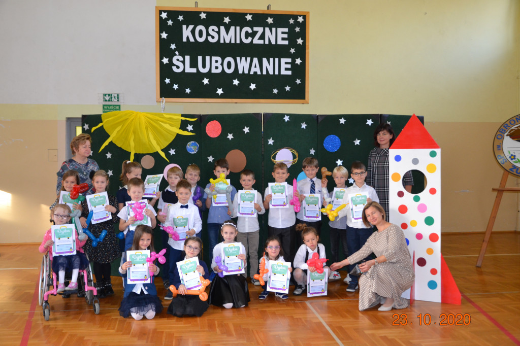 Ślubowanie w SP nr 1 w Żukowie