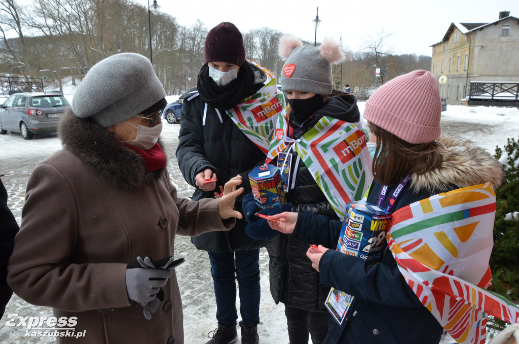 Wolontariusze WOŚP kwestują w Kartuzach