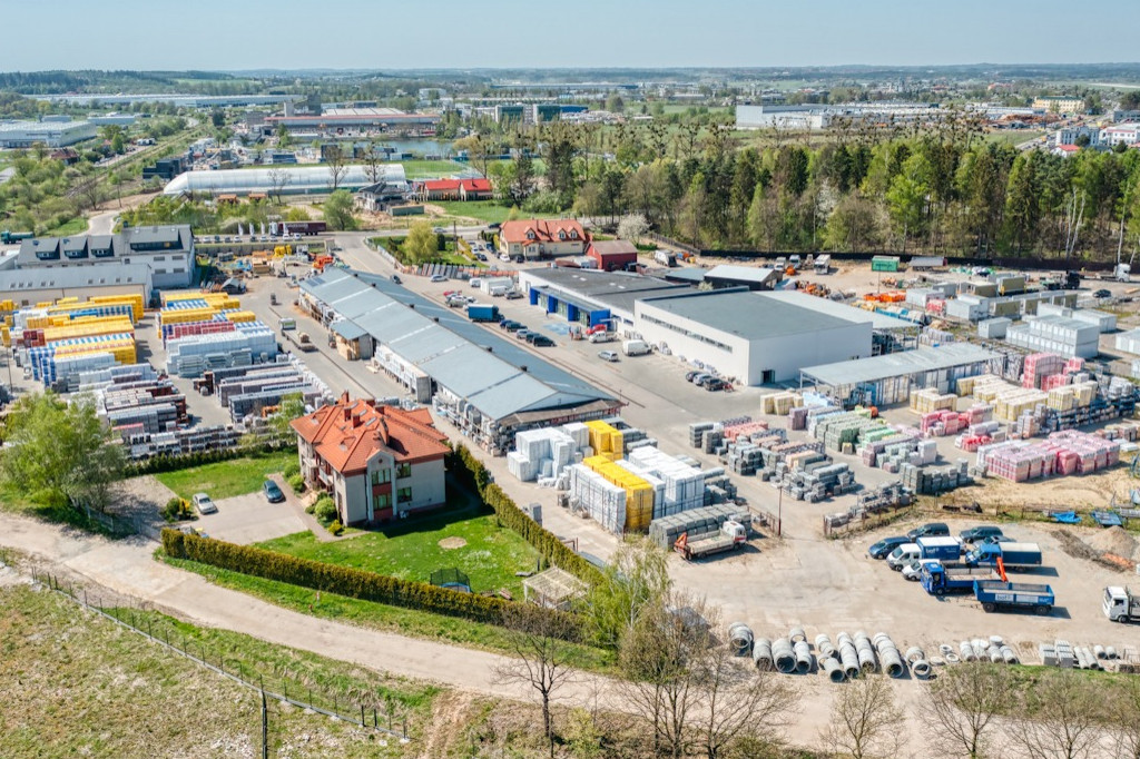 Powiększony market BAT w Kokoszkach