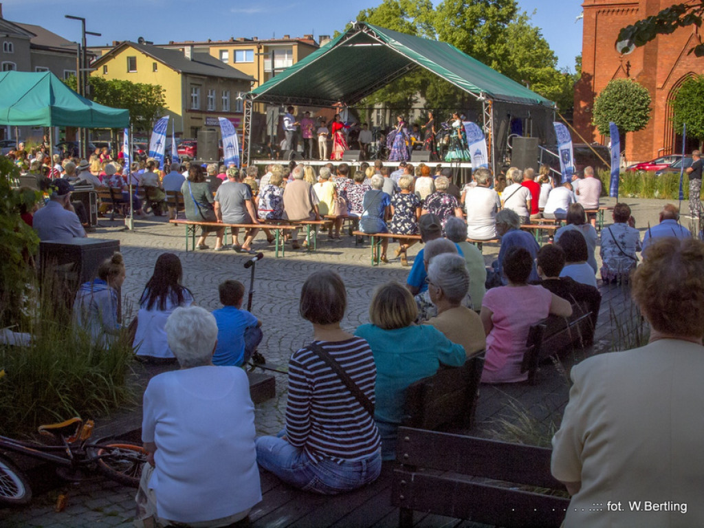 Muzyka Świata na Rynku - zespół Hitano