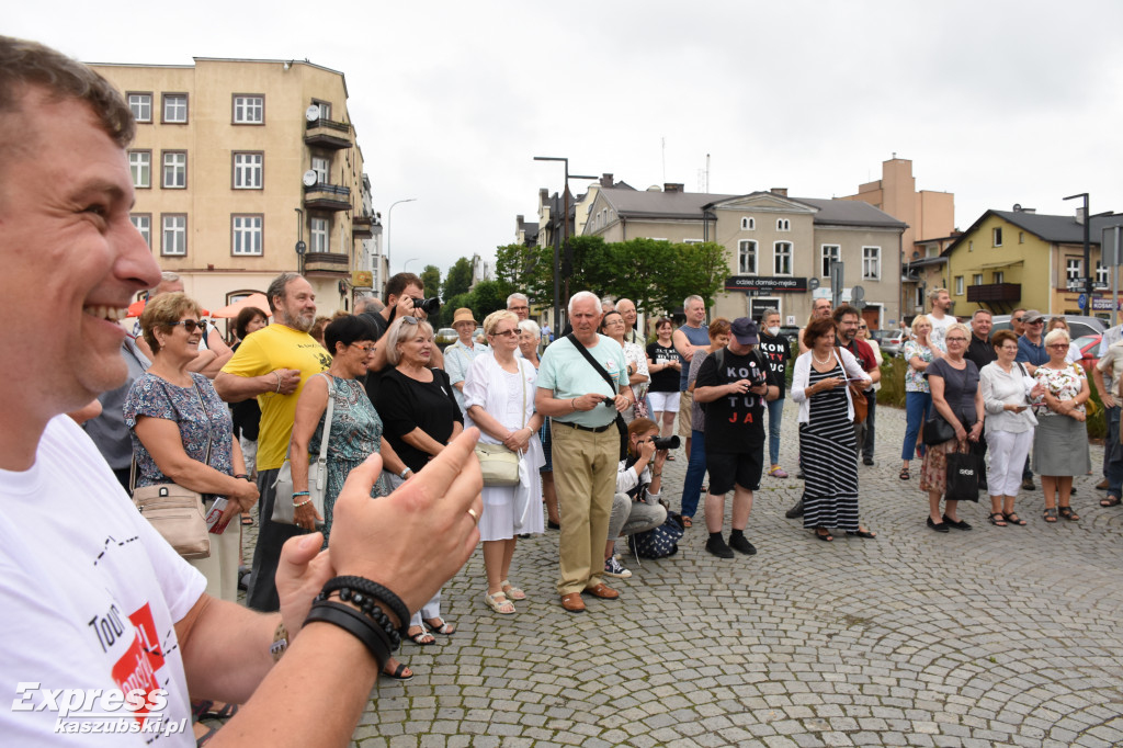 Tour de Konstytucja w Kartuzach