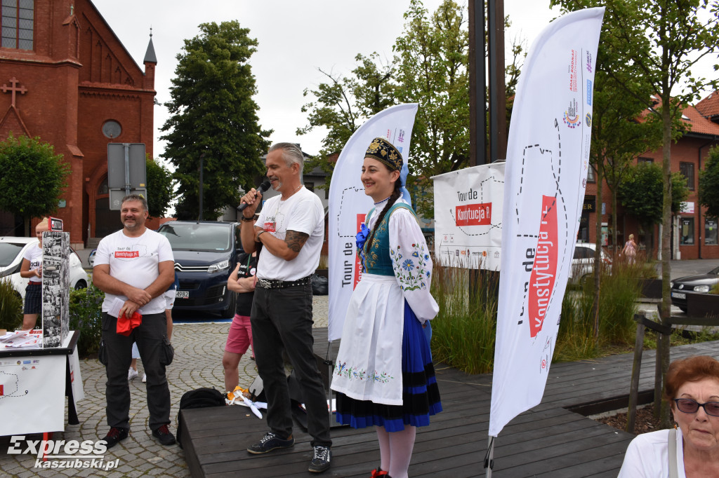 Tour de Konstytucja w Kartuzach