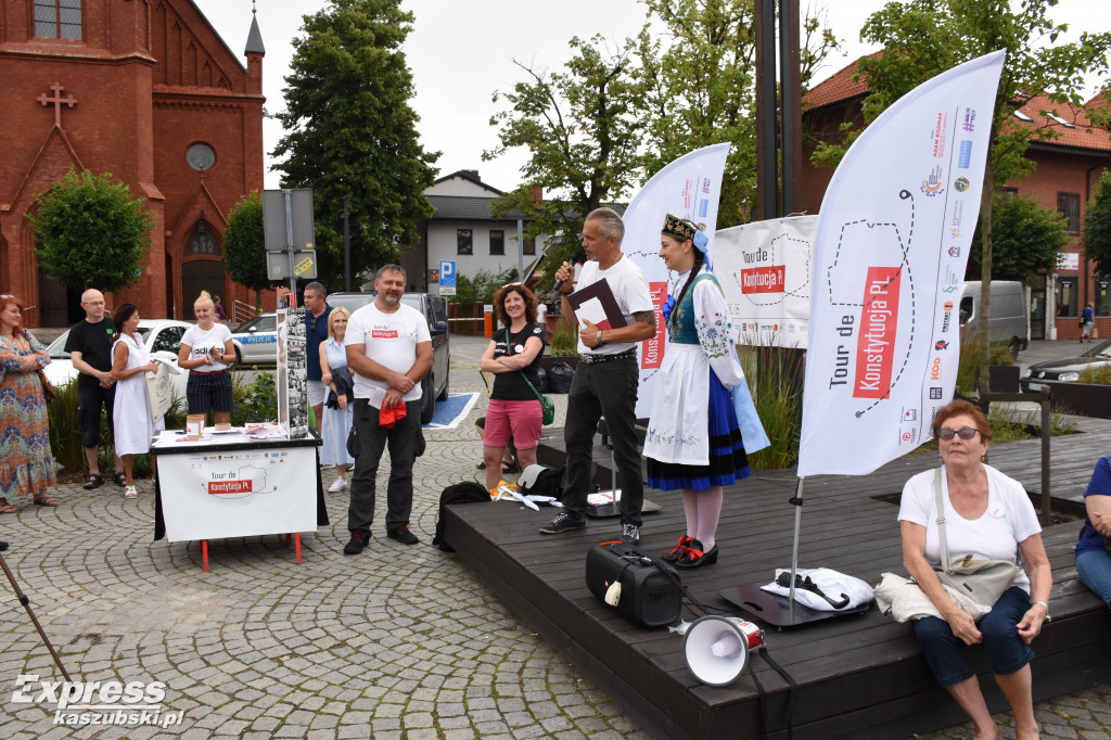 Tour de Konstytucja w Kartuzach