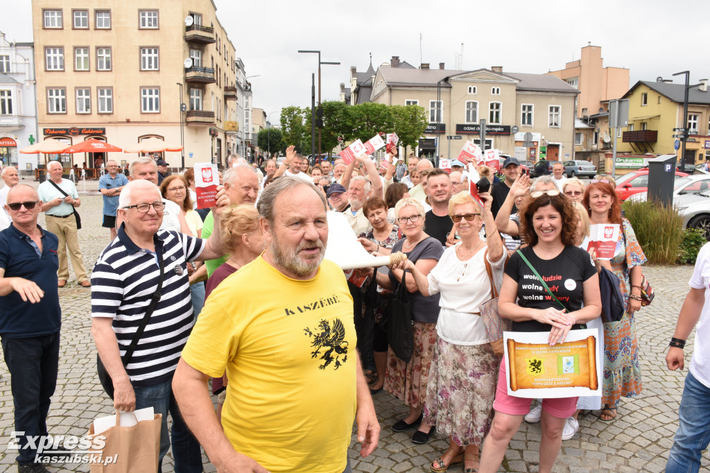 Tour de Konstytucja w Kartuzach