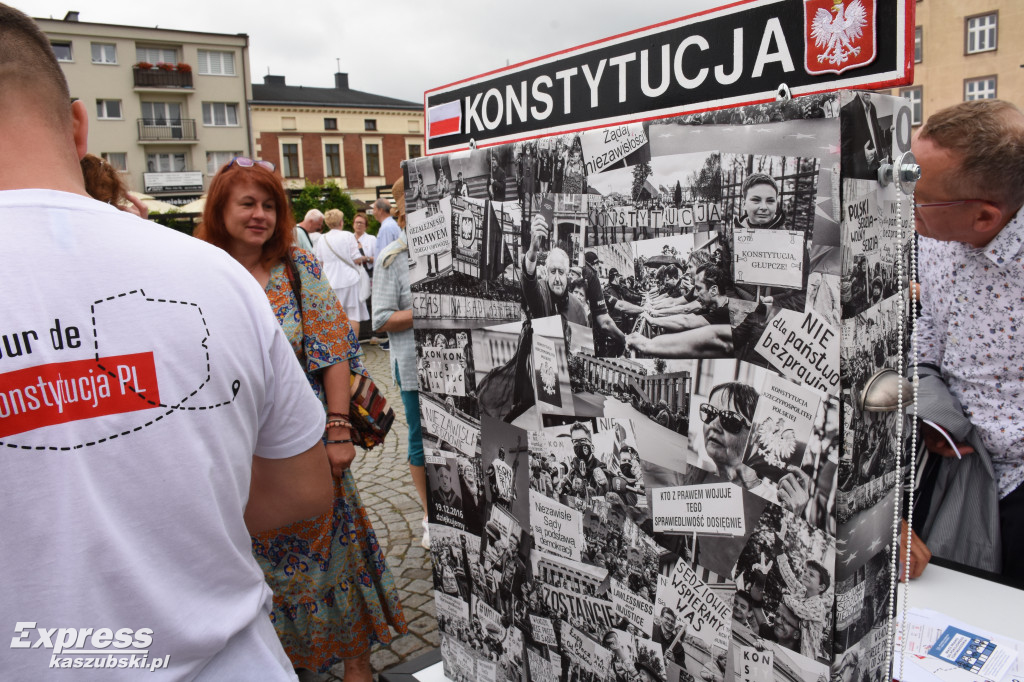 Tour de Konstytucja w Kartuzach