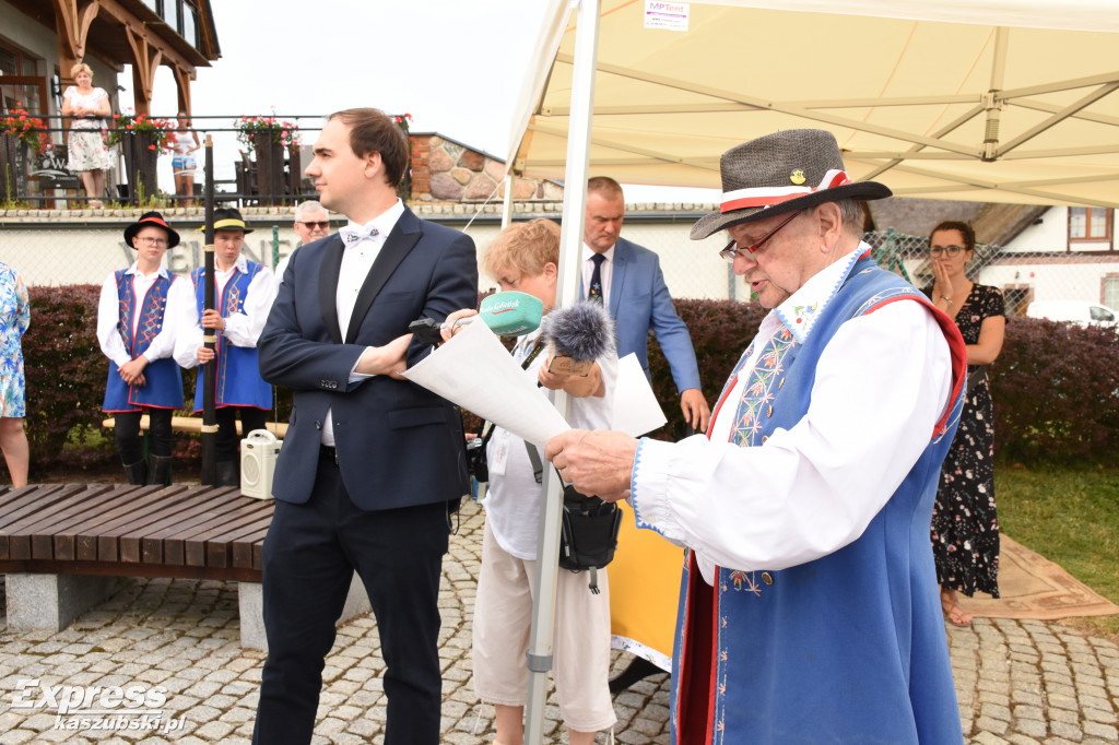 Kapsuła czasu zakopana w Chmielnie