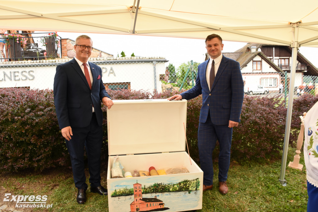 Kapsuła czasu zakopana w Chmielnie