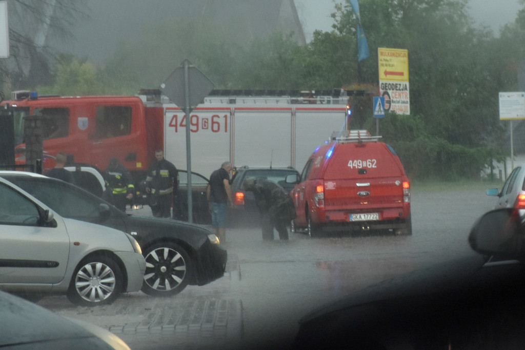 Potężna nawałnica w rejonie Sierakowic