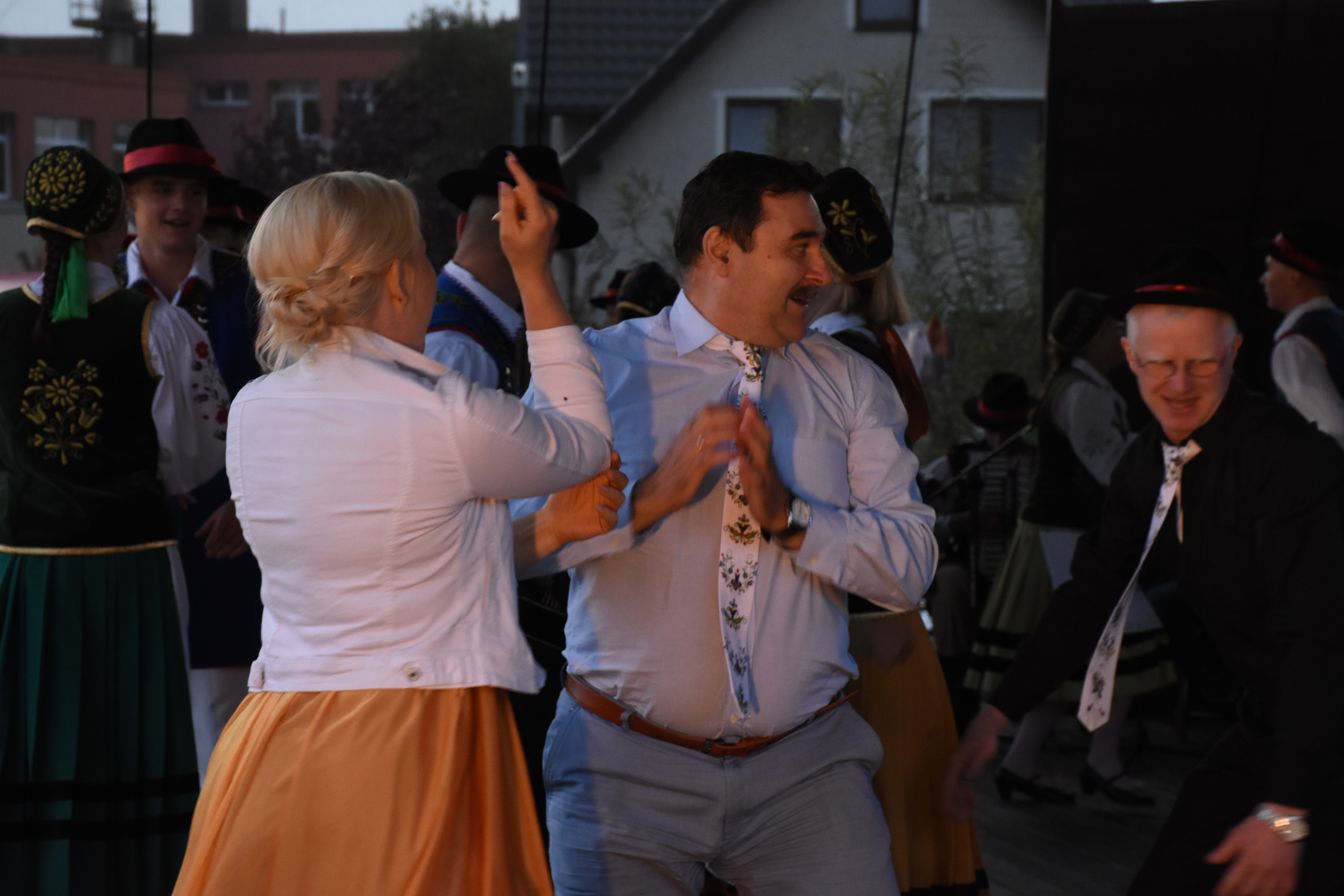 Zabawa taneczna w Sierakowicach