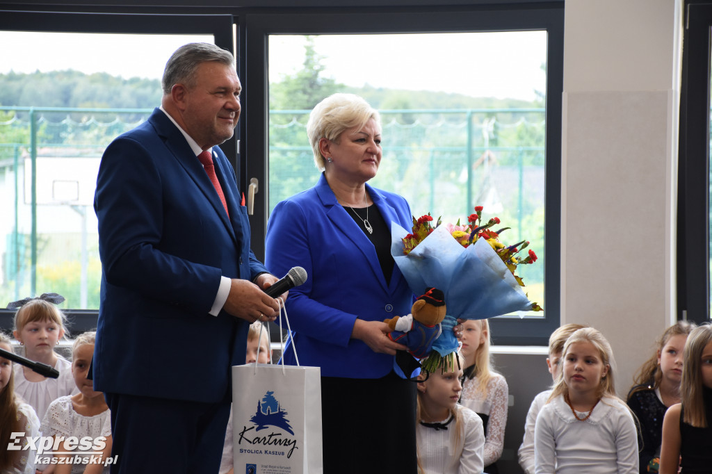 Otwarcie zmodernizowanej części SP nr 2 w Kartuzach