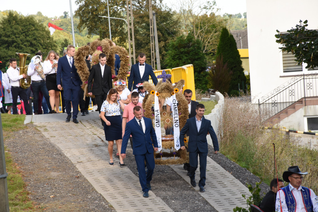 Dożynki gminno - parafialne w Miechucinie