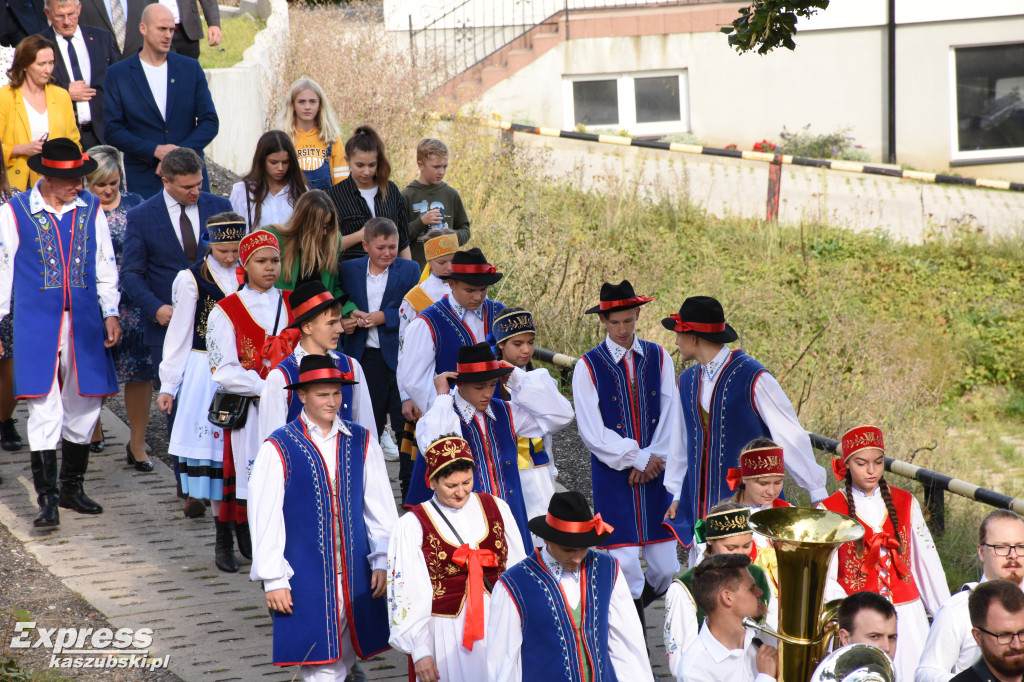 Dożynki gminno - parafialne w Miechucinie