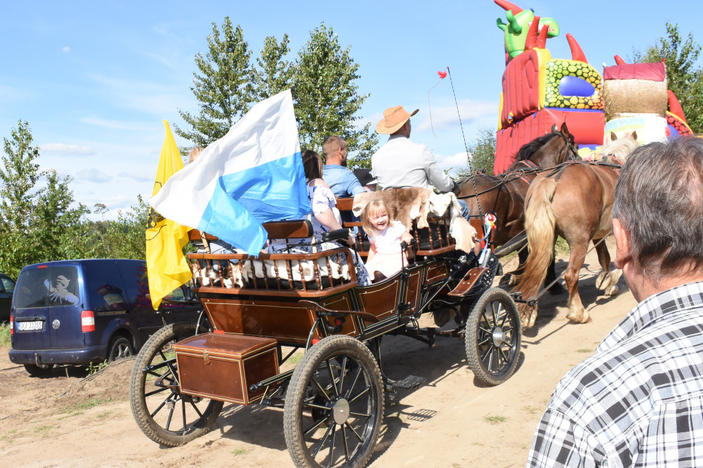 Dożynki w Gowidlinie