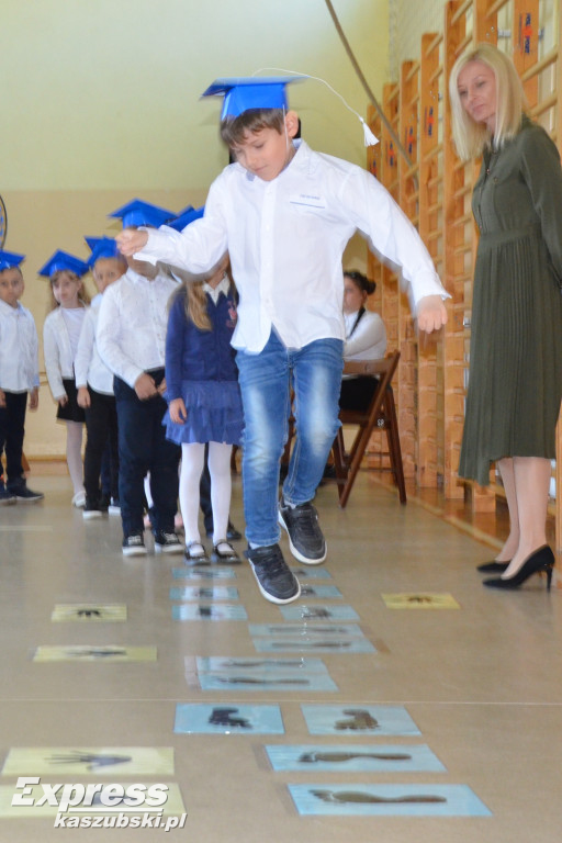 Pasowanie na ucznia w SP nr 1 w Żukowie