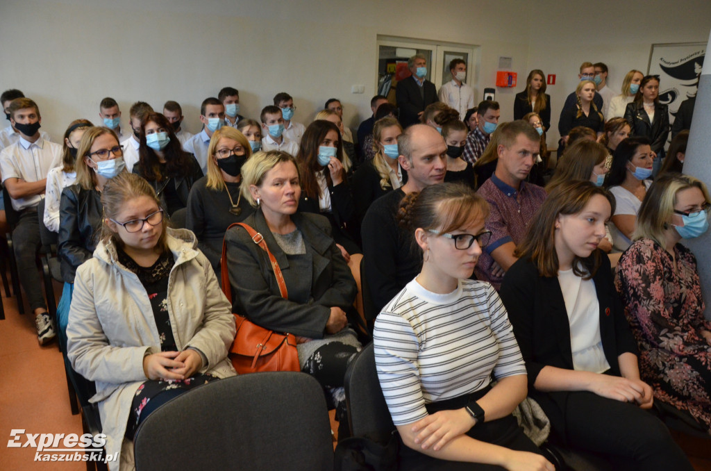 Wręczenie stypendiów starosty