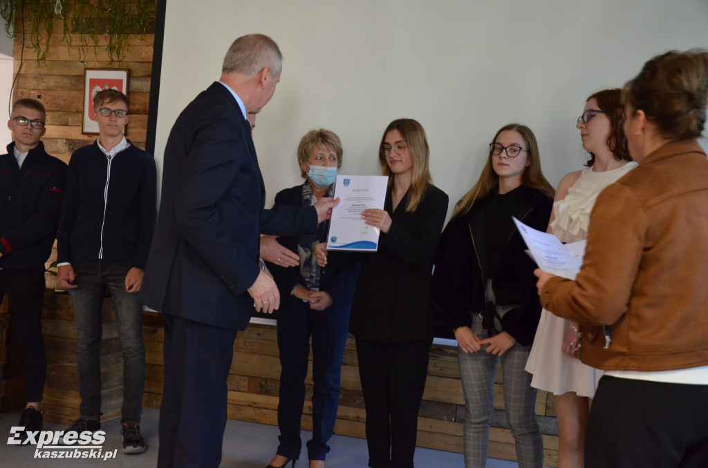 Wręczenie stypendiów starosty