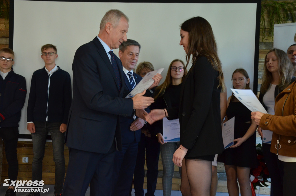 Wręczenie stypendiów starosty