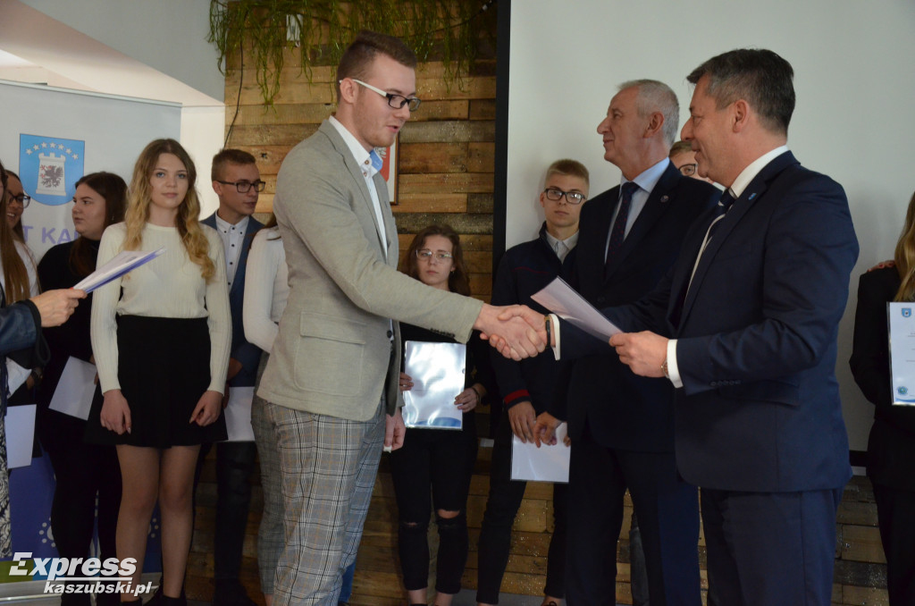 Wręczenie stypendiów starosty
