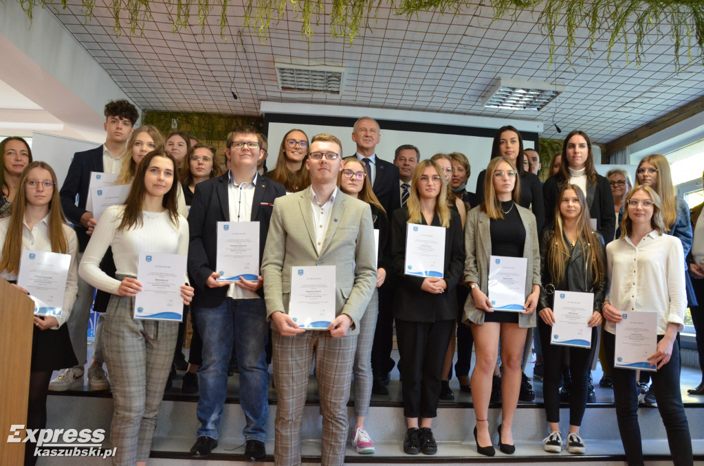 Wręczenie stypendiów starosty