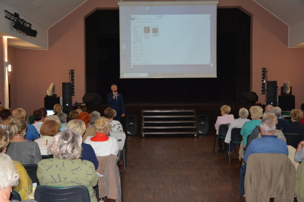 Kartuzy. 14 rok Uniwersytetu Trzeciego Wieku