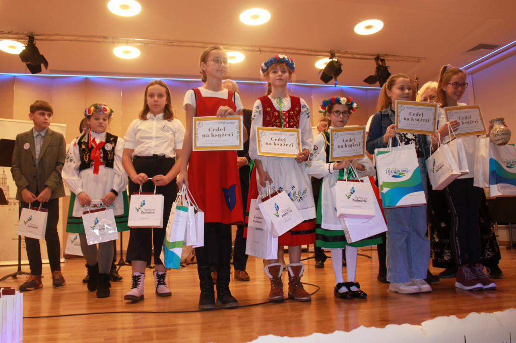 Laureaci Dyktanda Kaszubskiego