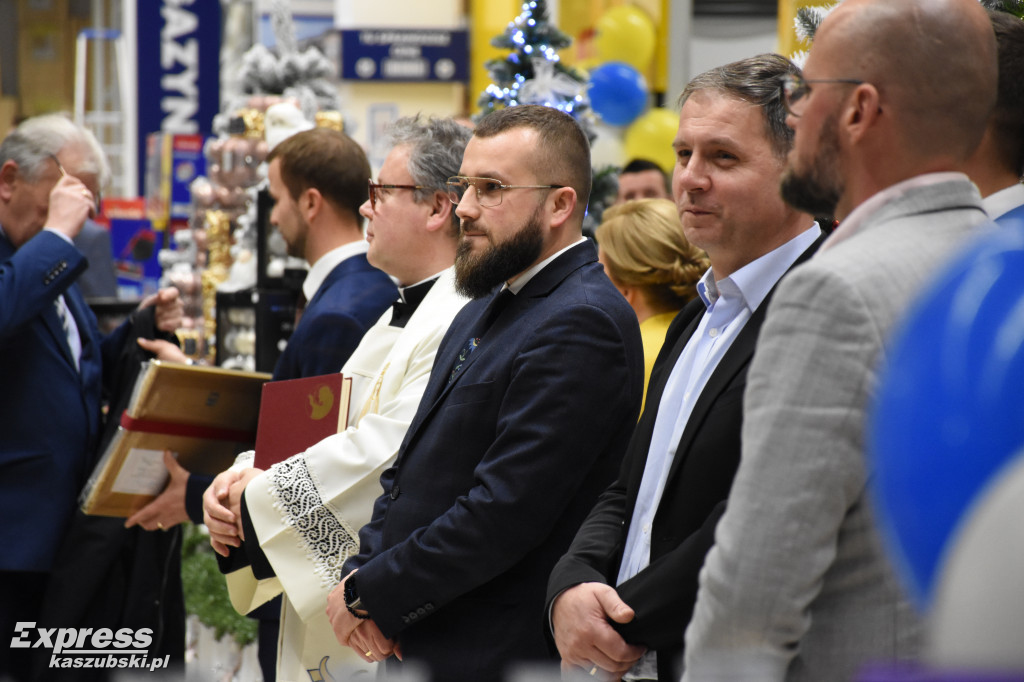 Market Mrówka w Sierakowicach - poświęcenie obiektu
