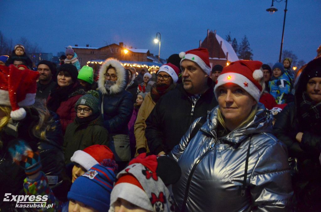Kartuzy. Mikołaj w parku i rozświetlenie choinki