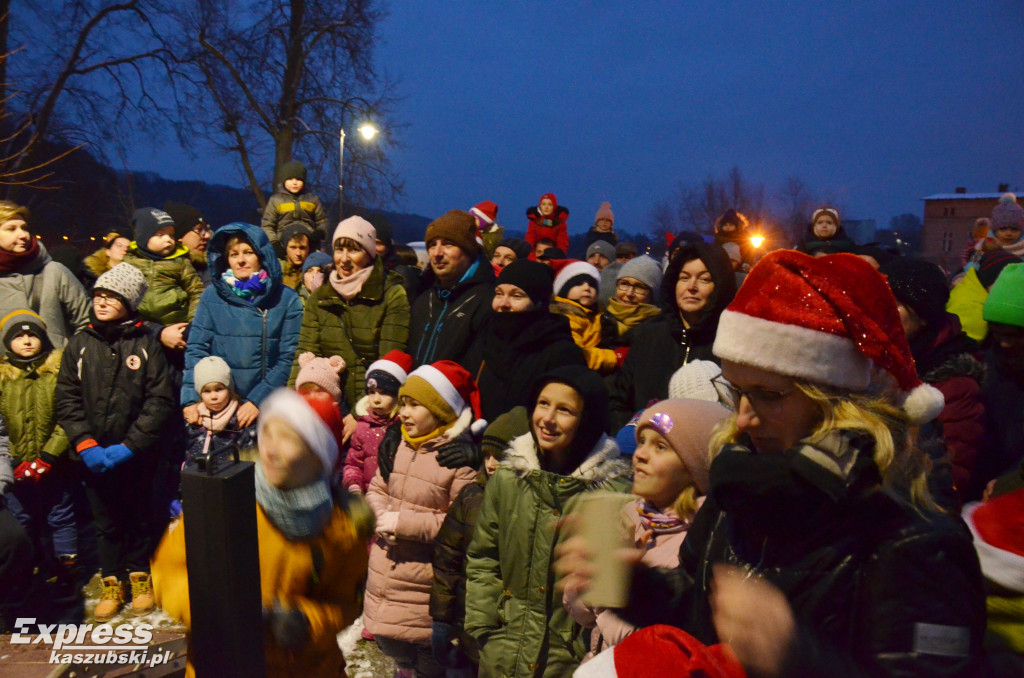 Kartuzy. Mikołaj w parku i rozświetlenie choinki