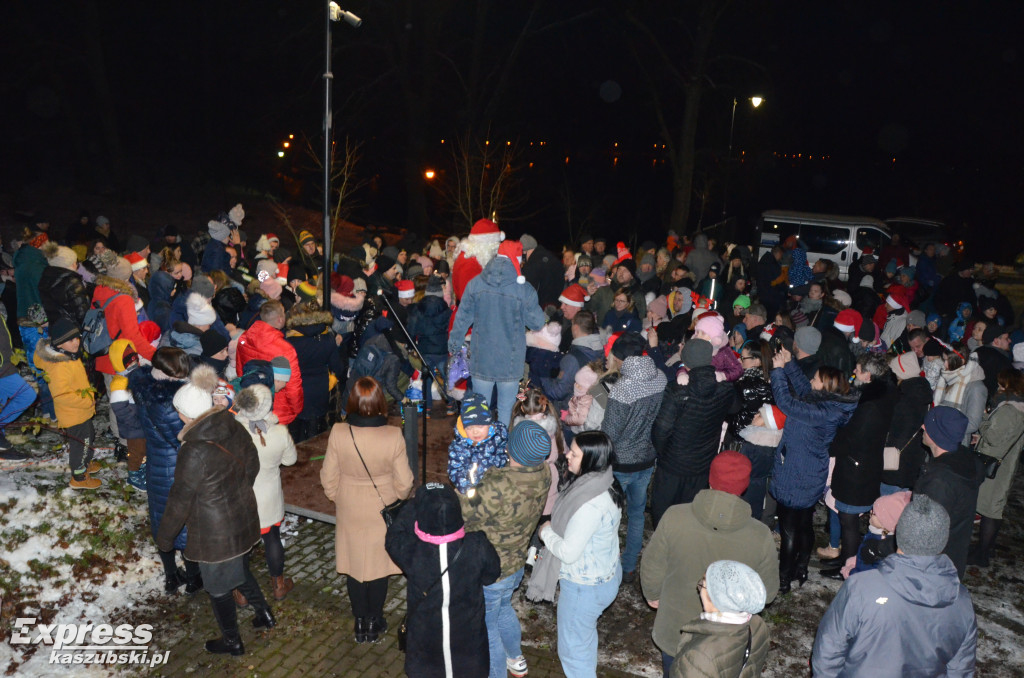 Kartuzy. Mikołaj w parku i rozświetlenie choinki