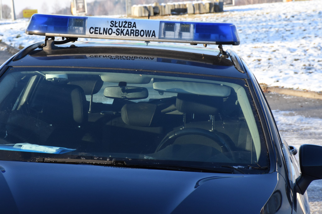 Służby celno-skarbowe w salonach gier