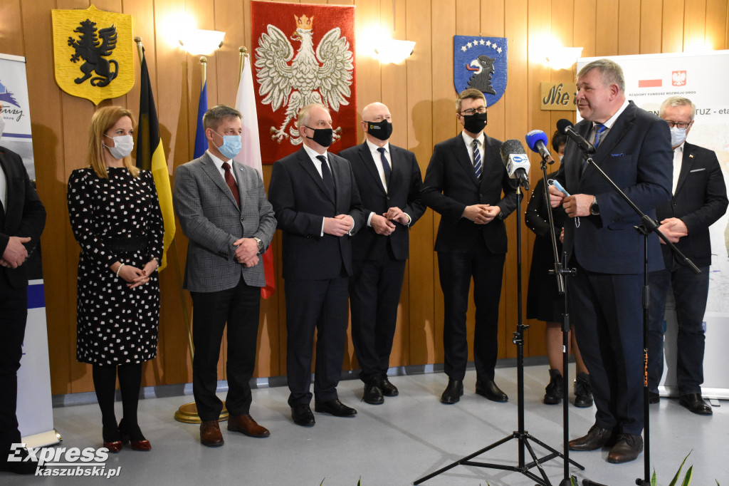 Konferencja prasowa ws. obwodnicy Kartuz