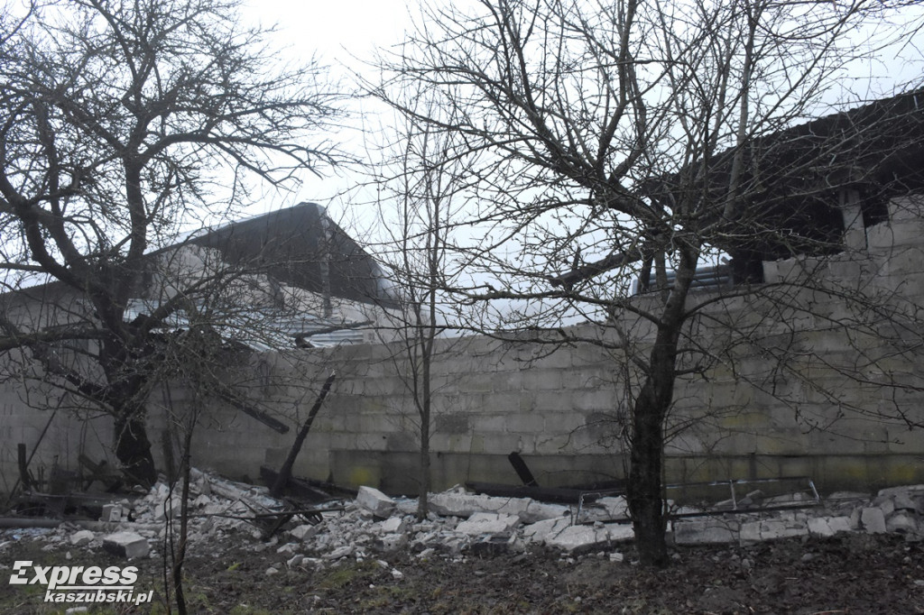 Pożar na gospodarstwie w Łyśniewie Sierakowickim