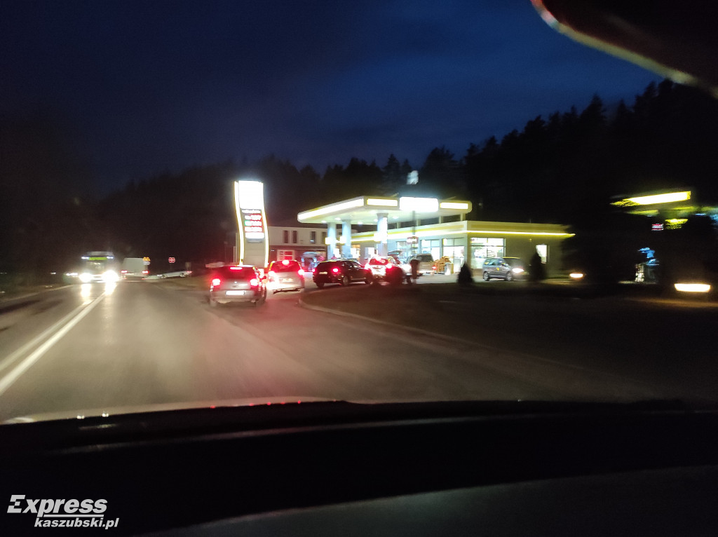 Kolejki do stacji benzynowych w powiecie kartuskim