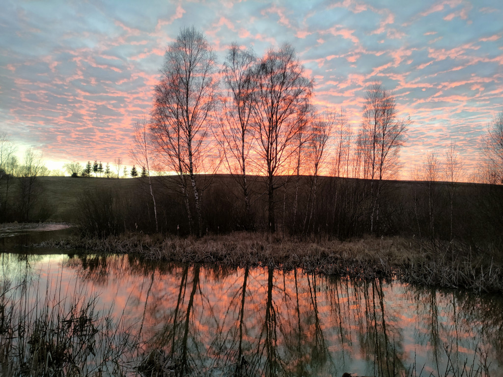 Zjawiskowy zachód słońca na Kaszubach