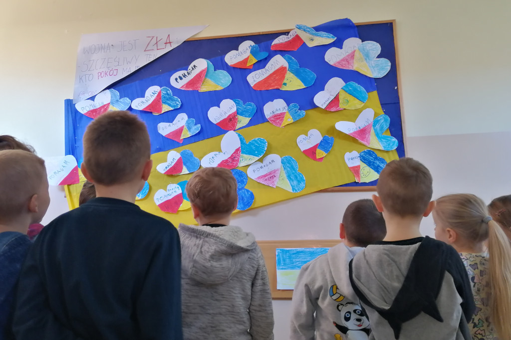 Prace dzieci i pomoc dla uchodźców ze SP w Baninie