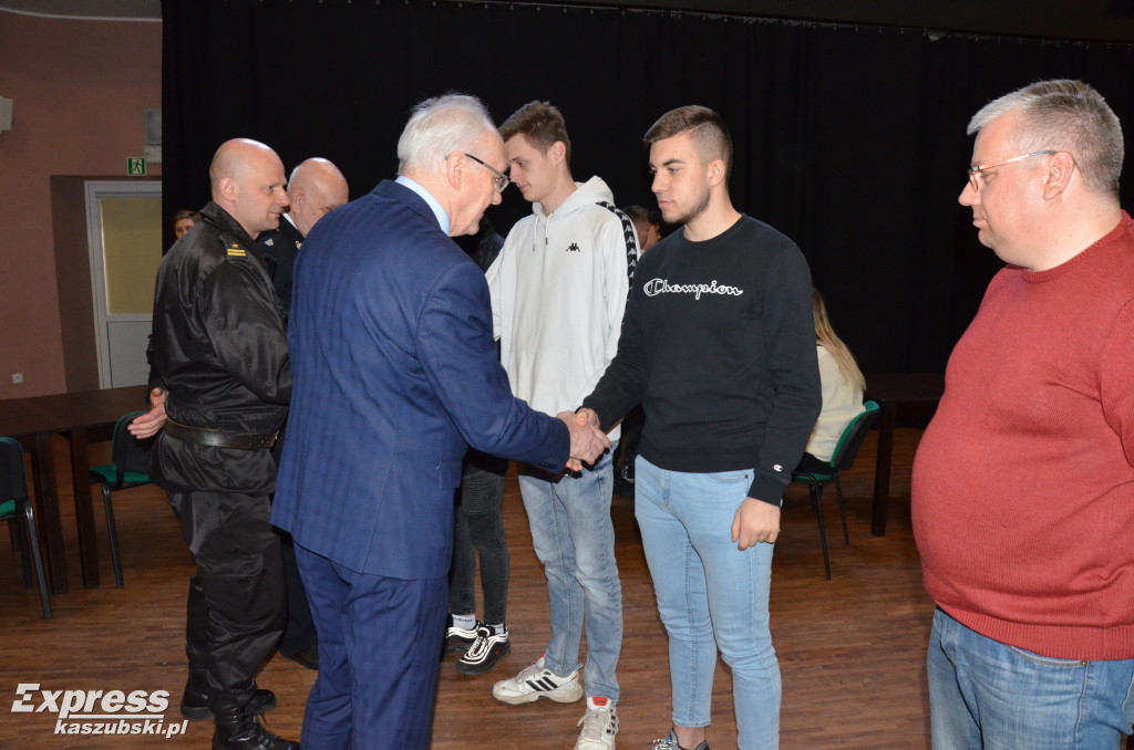 Kartuzy. Gminny etap Turnieju Wiedzy Pożarniczej