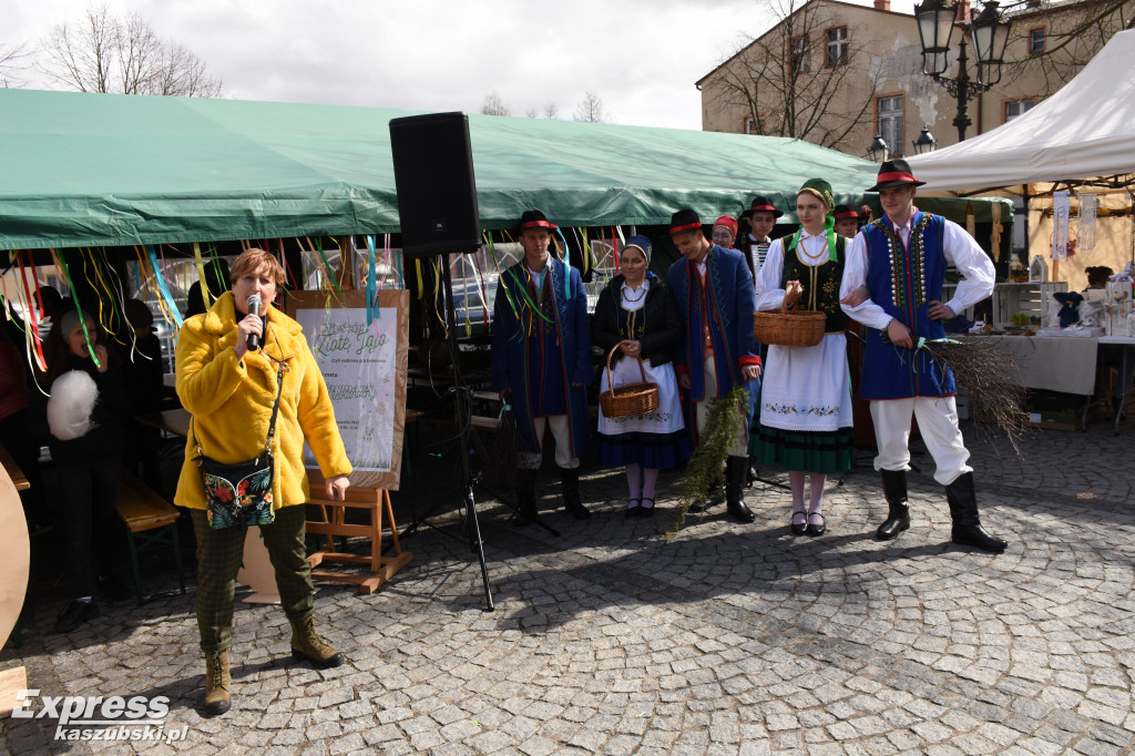 Kiermasz wielkanocny w Sierakowicach
