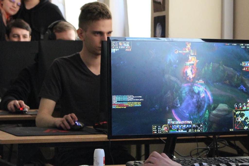 II Turniej E-sportowy w Przodkowie