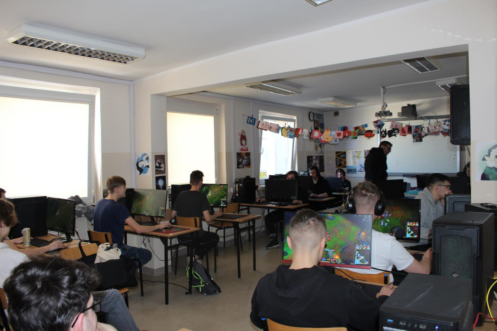 II Turniej E-sportowy w Przodkowie
