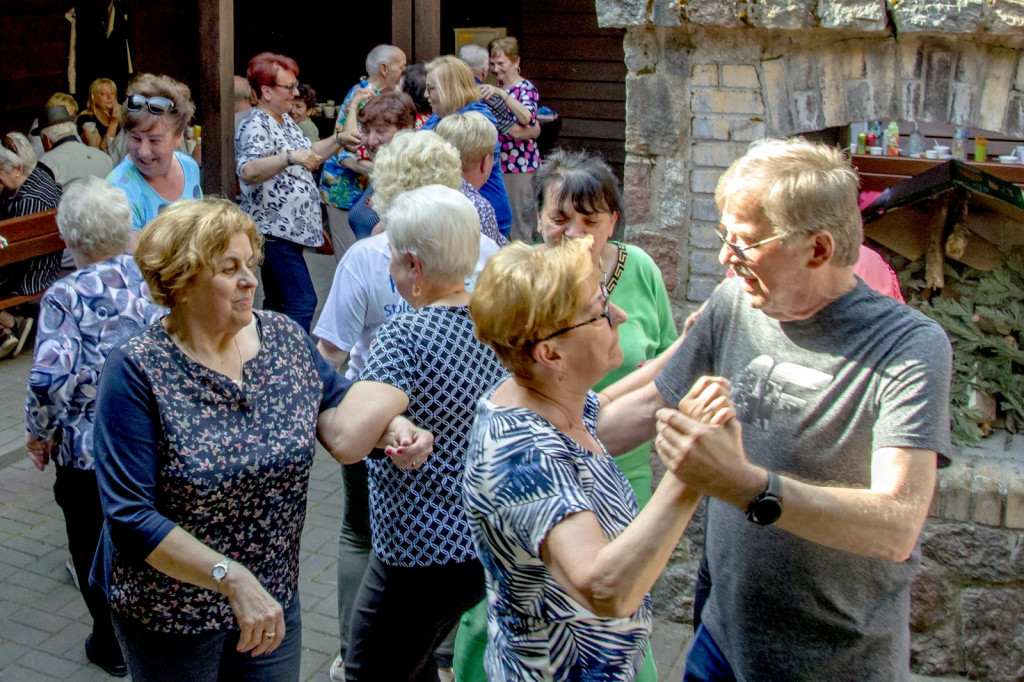 Majówka seniorów w Mirachowie